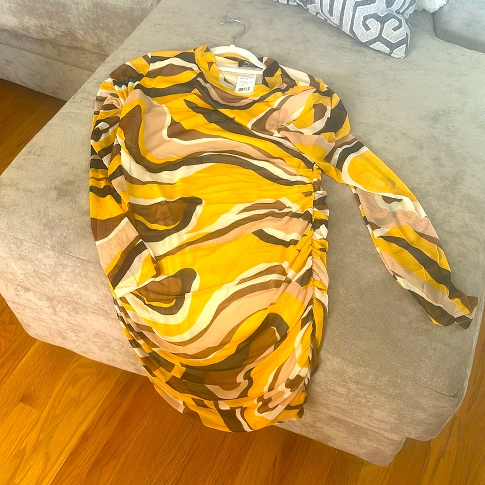 Cute XL mini dress with tags brand new